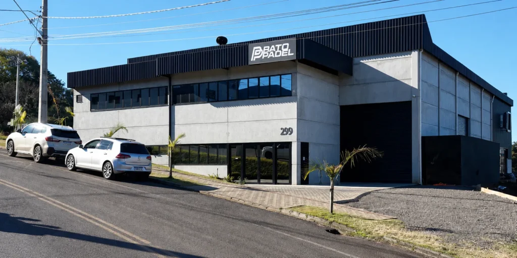 Prédio comercial do Pato Padel construído pela Sartori em Pato Branco